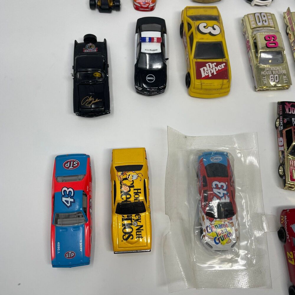 Huge NASCAR Diecast Lot 29 Cars | Racing Champions Hot Wheels | Dale Earnhardt - Picture 4 of 12